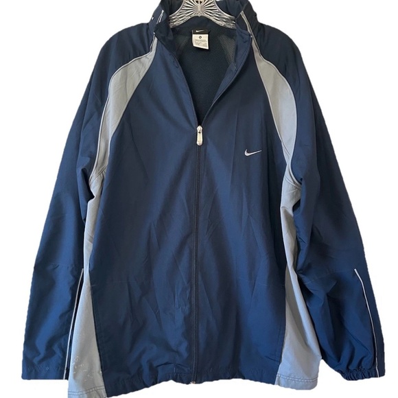Nike Other - Nike Men's Navy and Light Gray Windbreaker, Size XL